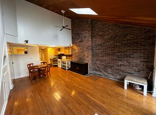 72 Vermont Ave #4, Toronto, ON M6G1X9