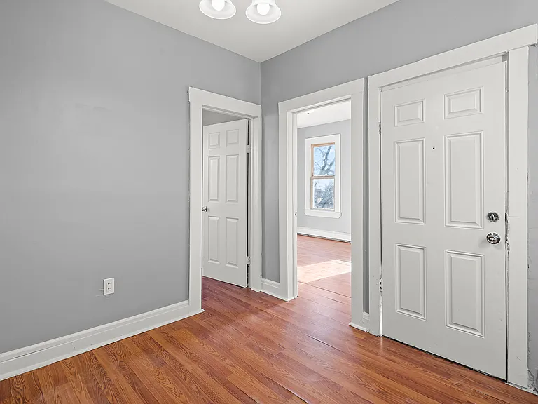 61 Brenner St #2 — Photo 2