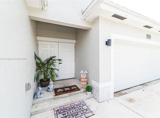 2802 Washington Dr, Pompano Beach, FL 33311