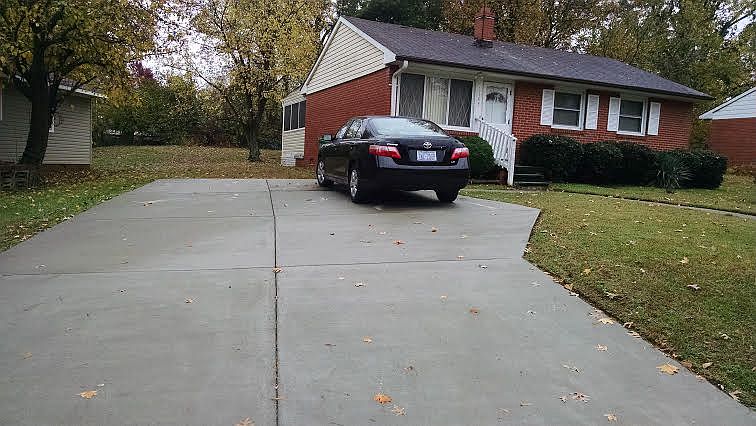 Extra wide concrete drive