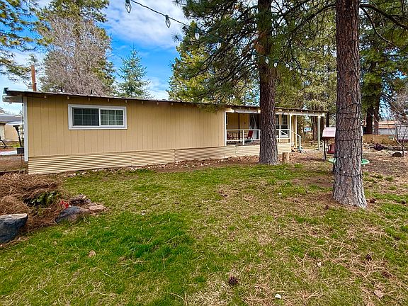 3rd image of 2383 Blue Pool Way