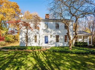 19 E Hill Rd, Canton, CT 06019