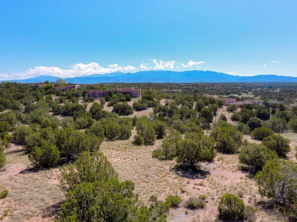 20 Honeysuckle Cir, Santa Fe, NM 87506