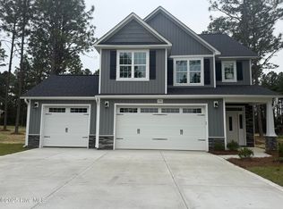 792 Winds Way, Aberdeen, NC 28315