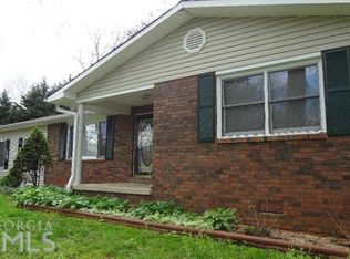 90 Slave Dr, Hayesville, NC 28904