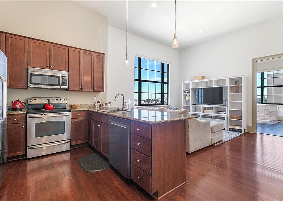 1201 Canal St APT 527, New Orleans, LA 70112 | Zillow