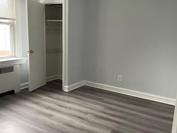 2nd image of 3330 Glenview St APT 1