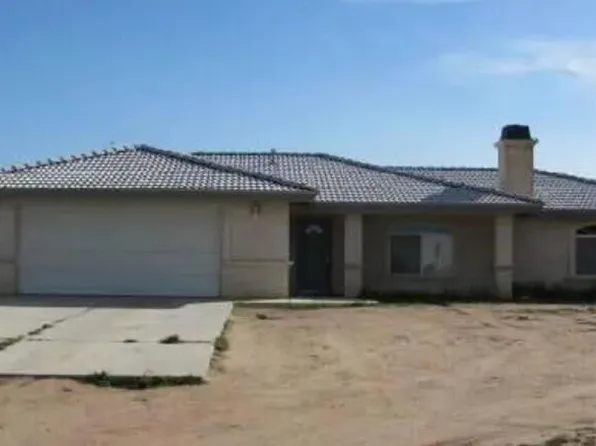 9286 Nevada Rd, Phelan, CA 92371