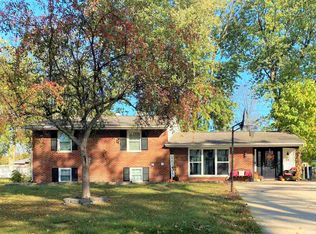 20 Oak Park Dr W, Centralia, IL