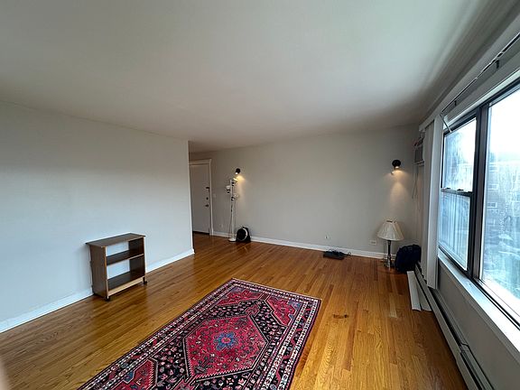 3rd image of 2907 W Summerdale Ave #3A