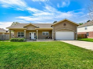 12305 Ridgecrest Dr, Willis, TX 77318