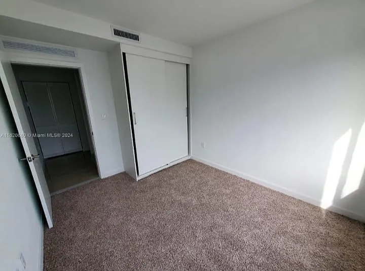 SW 261st Ter — Photo 18