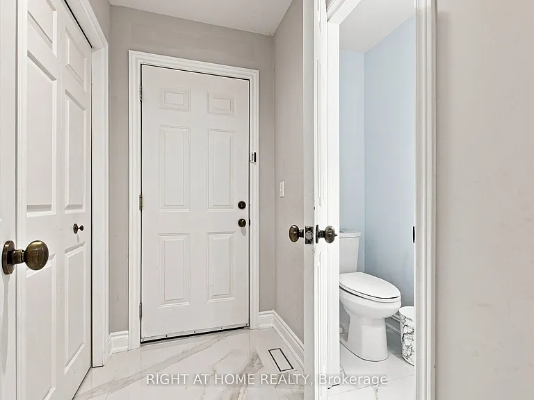 187 Clairfields Dr E — Photo 8