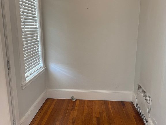 2nd image of 127 Tremont St #1