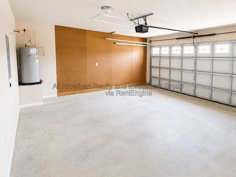 2271 Lewis St — Photo 12