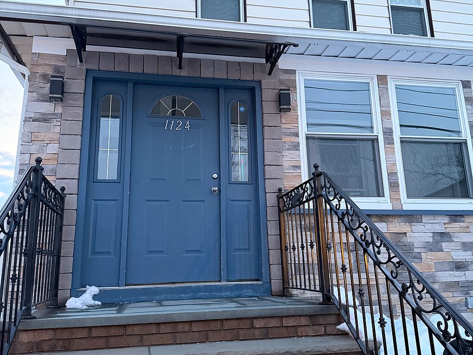 1st image of 1124 Drake Ave Floor 2