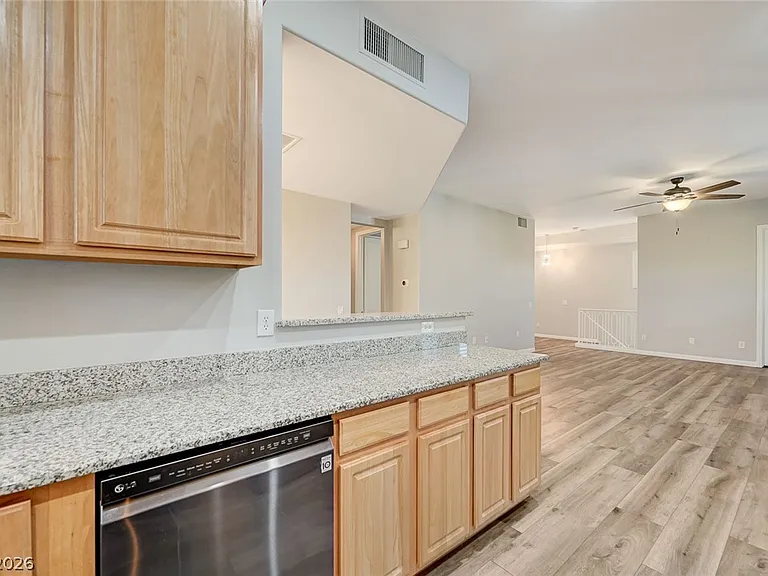 201 Kaelyn St #1 — Photo 14