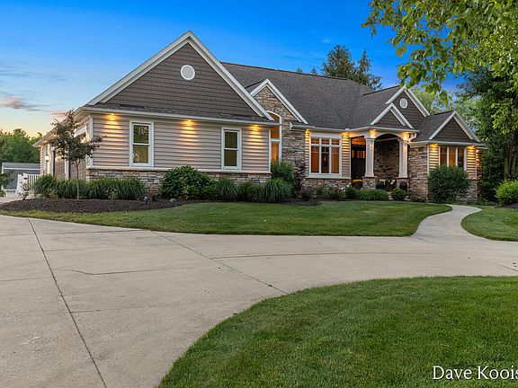 2nd image of 7707 Harmony Cove Ct SE