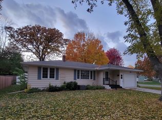 1018 Jefferson St SE, Hutchinson, MN 55350