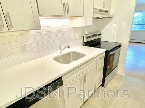 1415 N Pearl St APT 102, Denver, CO 80203