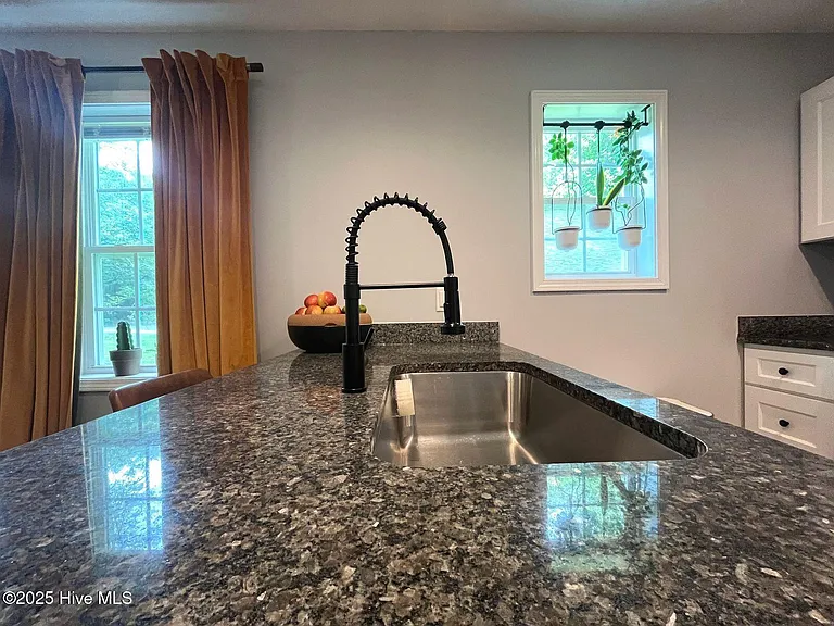 162 Midway Rd — Photo 17
