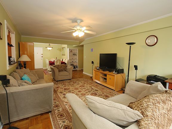 2nd image of 3299 Cambridge Ave APT 5E