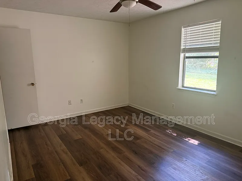 2 bed, 1.0 bath, 1000 sqft, $1,150 — Photo 4