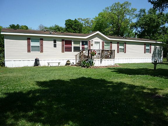  Welcome to Your HUGE 2432 Sq Ft Palm Harbor Home!