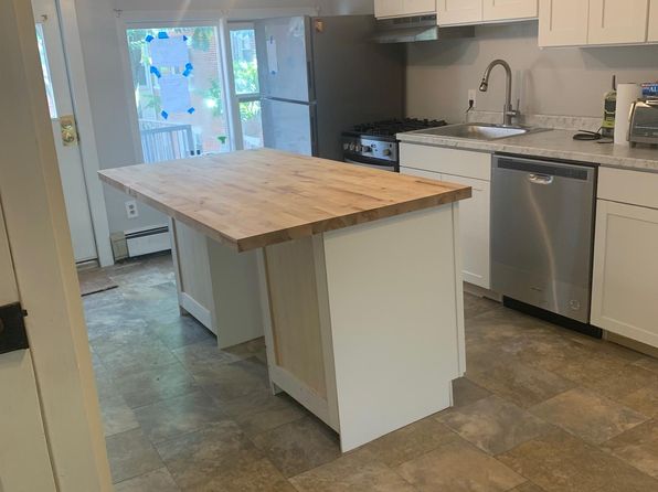 238 E King St APT 6