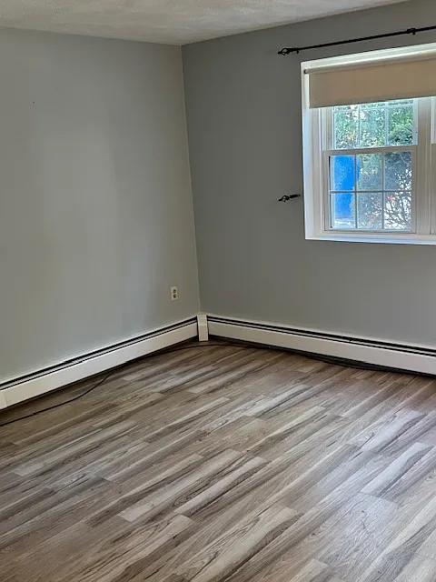 2 bed, 750 sqft, $2,400 — Photo 2