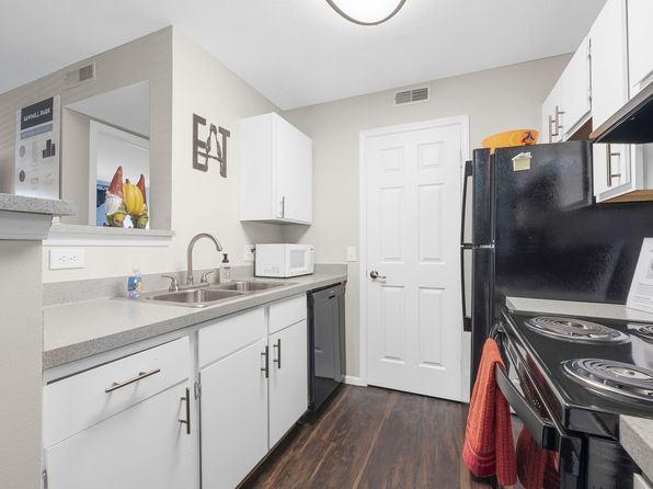 2765 Sawmill Park Dr #2734