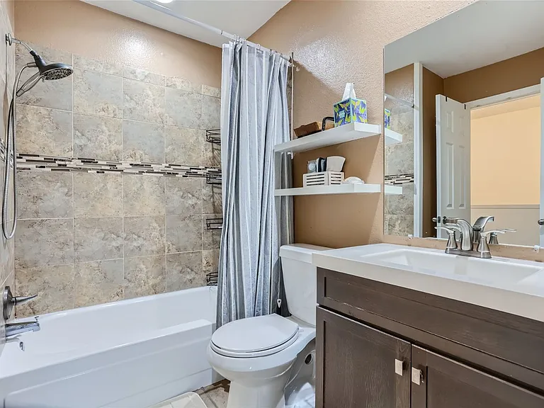 1811 S Quebec Way #34 — Photo 8