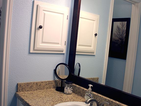 3rd image of 1415 Vickery Dr