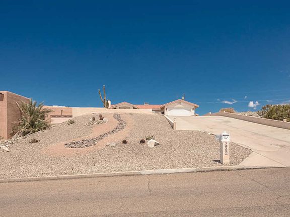 2nd image of 2951 Simitan Dr