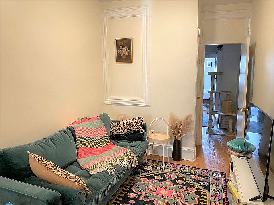 1st image of 593 Park Pl APT 3R