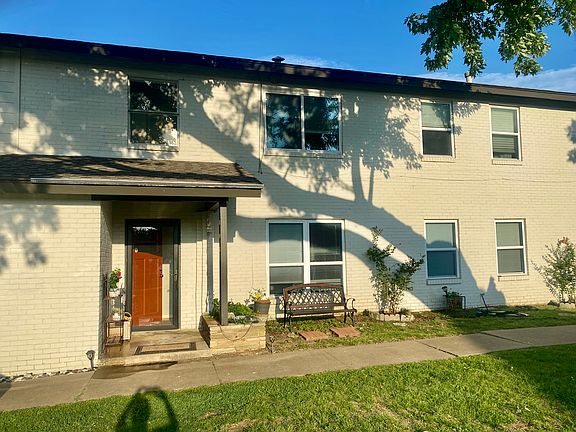 Midtown's Boutique Mid-century Modern apartment building.