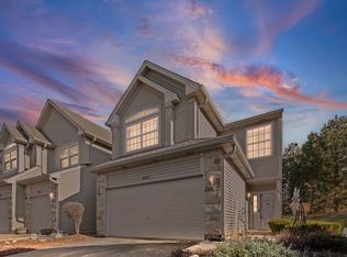 8007 Sierra Woods Ln, Carpentersville, IL 60110