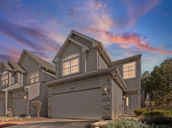 8007 Sierra Woods Ln, Carpentersville, IL 60110