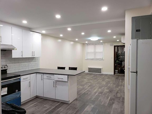 2nd image of 2352 E 17th St #1