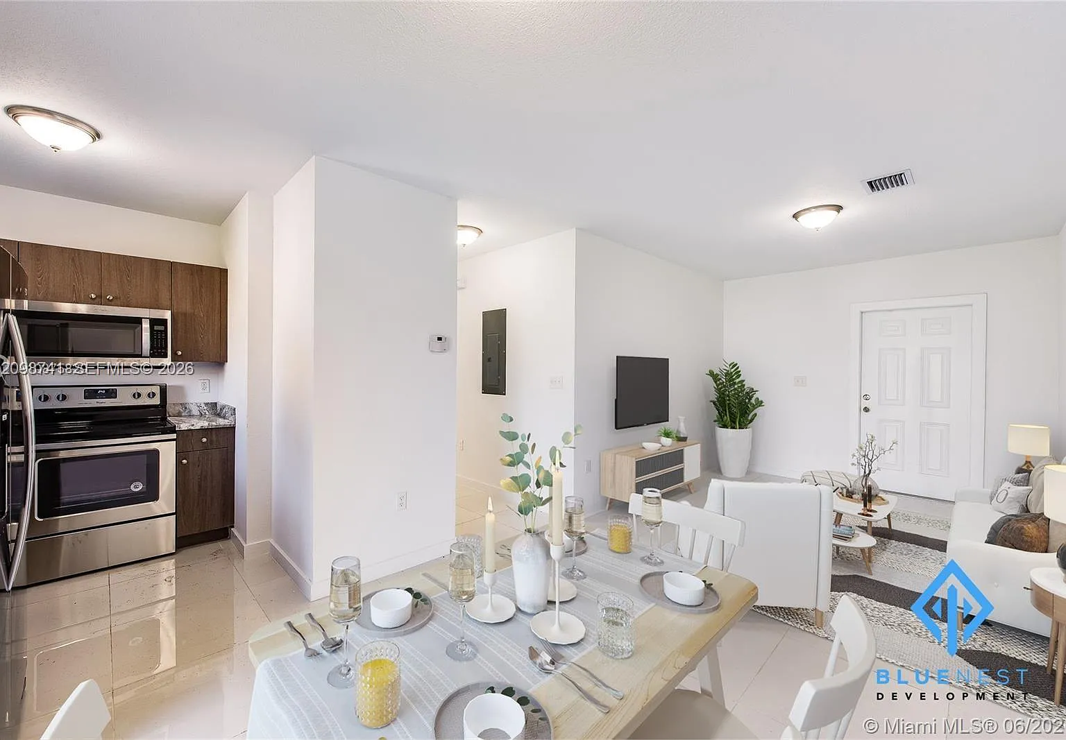 Pinewood Park Pl Amd 2nd — Photo 2