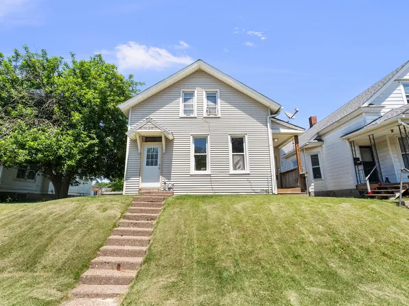 1436 W 12th St, Davenport, IA 52804