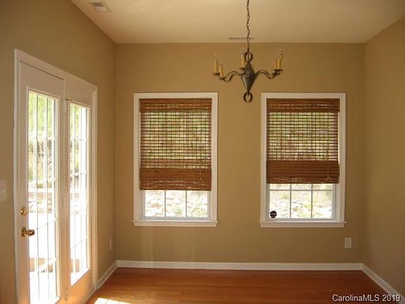 4th image of 6527 Falls Lake Dr