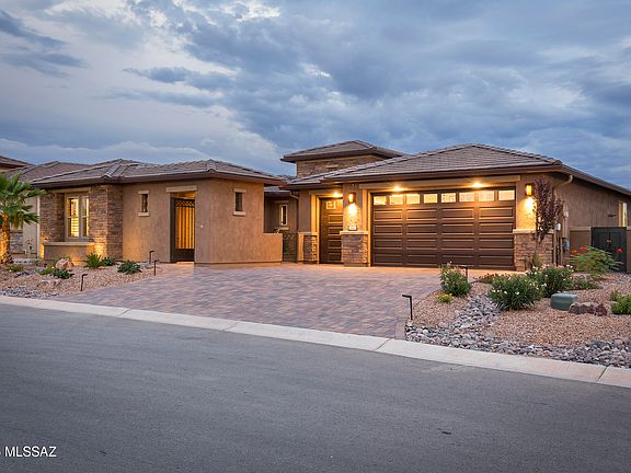 4th image of 2662 E Sorbonne Dr