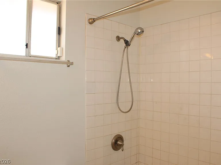 1212A Phillips Ave #A — Photo 10