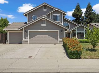 560 Fountain Way, Dixon, CA 95620