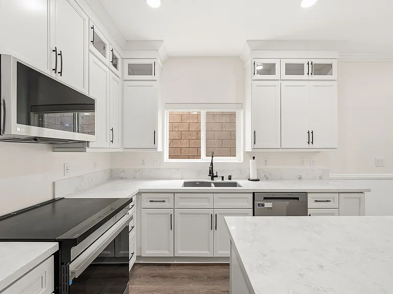 12615 Bridgewater Dr — Photo 11