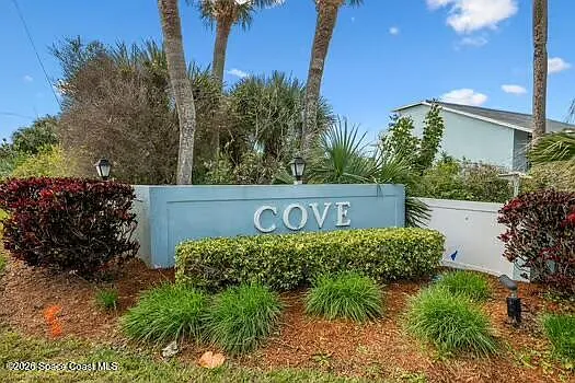 33 Cove Rd — Photo 2