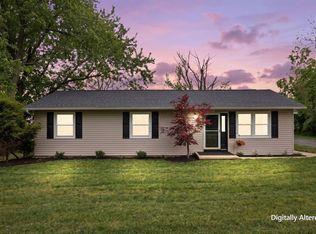 6375 W Mohican Dr, Powell, OH 43065