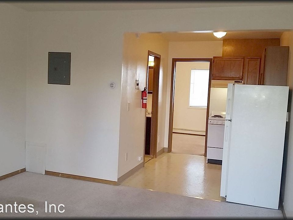 2nd image of 2504 Eide St #27