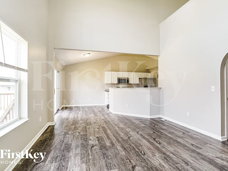 3253 Kady Ln — Photo 5